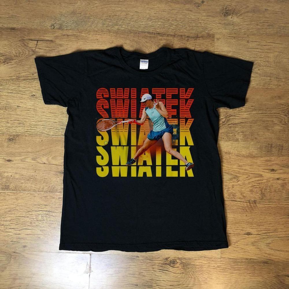 Iga Swiatek - Unisex Black T-Shirt